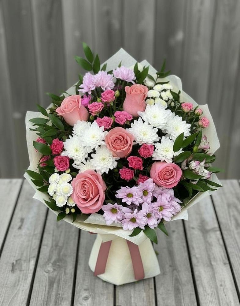 Букет цветов из: Альстромерии, Гвоздики, Розы и Хризантемы в Мичуринске