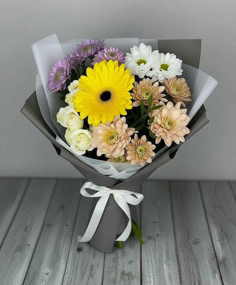 Букет цветов из: Розы, Герберы и Хризантемы в Мичуринске