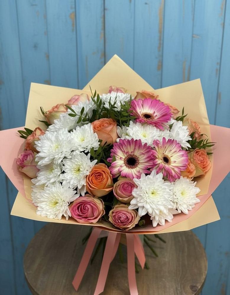 Букет цветов из: Розы, Герберы и Хризантемы в Мичуринске