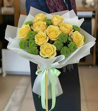 Букет цветов из:  Хризантемы и Розы в Мичуринске