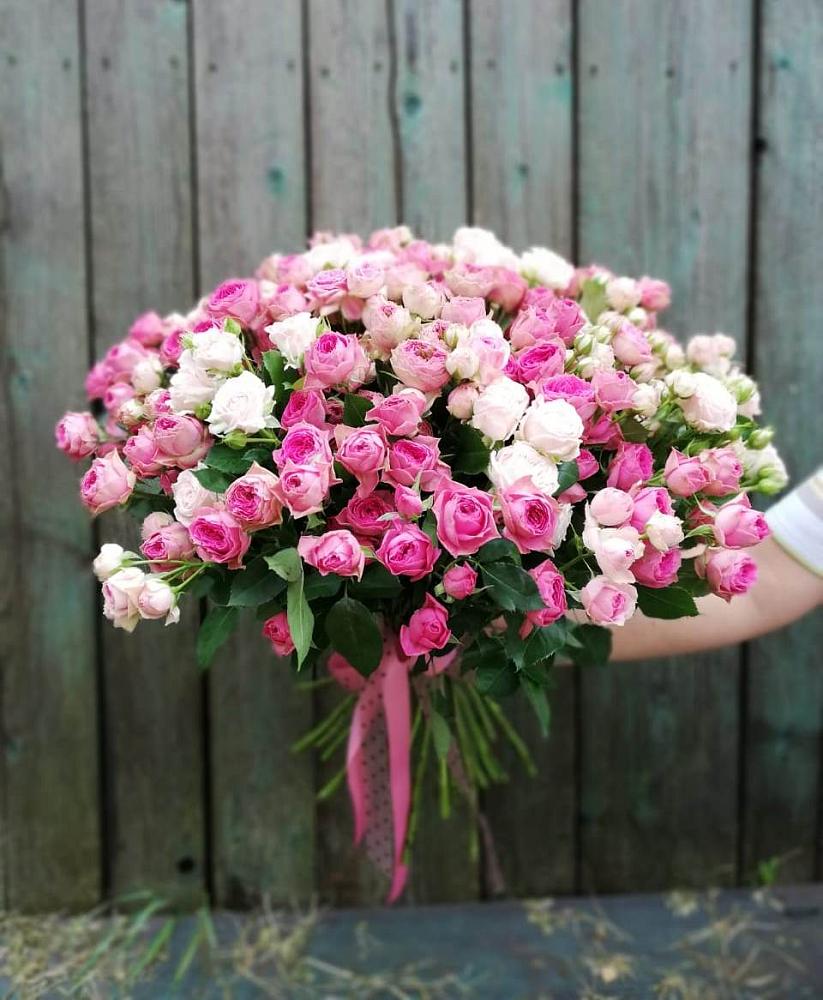 Букет Розовые кустовые розы Натали и Лав Лидия в Мичуринске