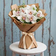 Букет цветов из:  Орхидеи и Розы #REPLACE_PRED# Мичуринске